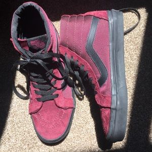 VANS Suede Sk8-Hi Shoe Maroon Black